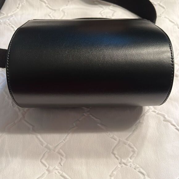 Authentic Givenchy Black Leather Top Handle Crossbody Mini Bag - Picture 14 of 17